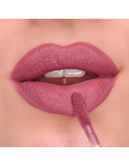 Rouge à Lèvres Liquide " IRL Whipped Lip Crème " Frappuccino