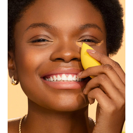 Sponge " Miracle Concealer "