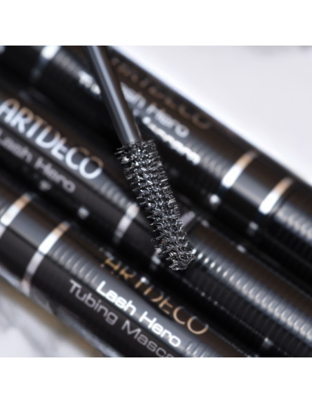 Mascara " Lash Hero Tubing "