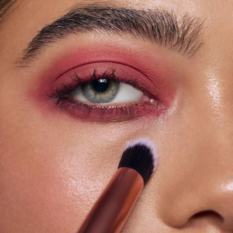 Face " Spot Concealer Brush "